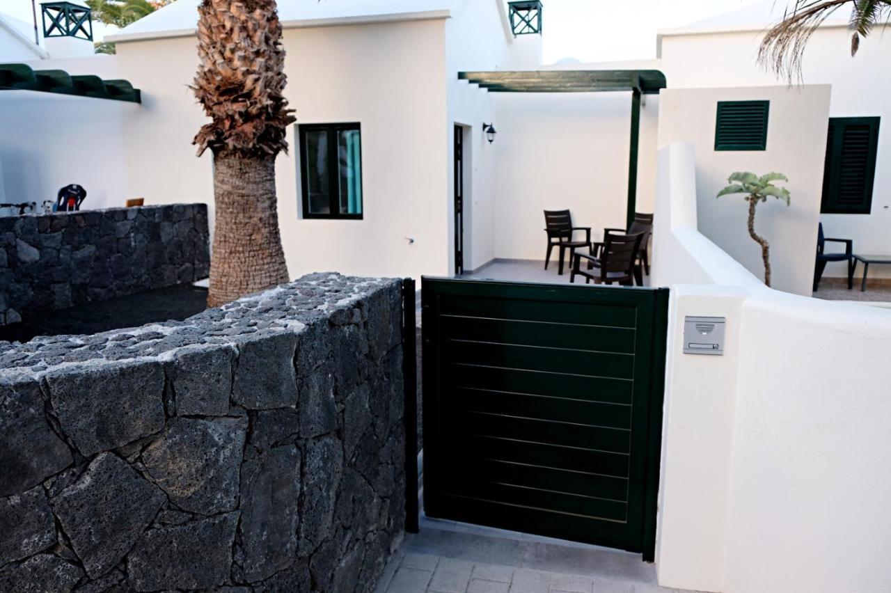 Playa Roca Bungalows Costa Teguise Zewnętrze zdjęcie