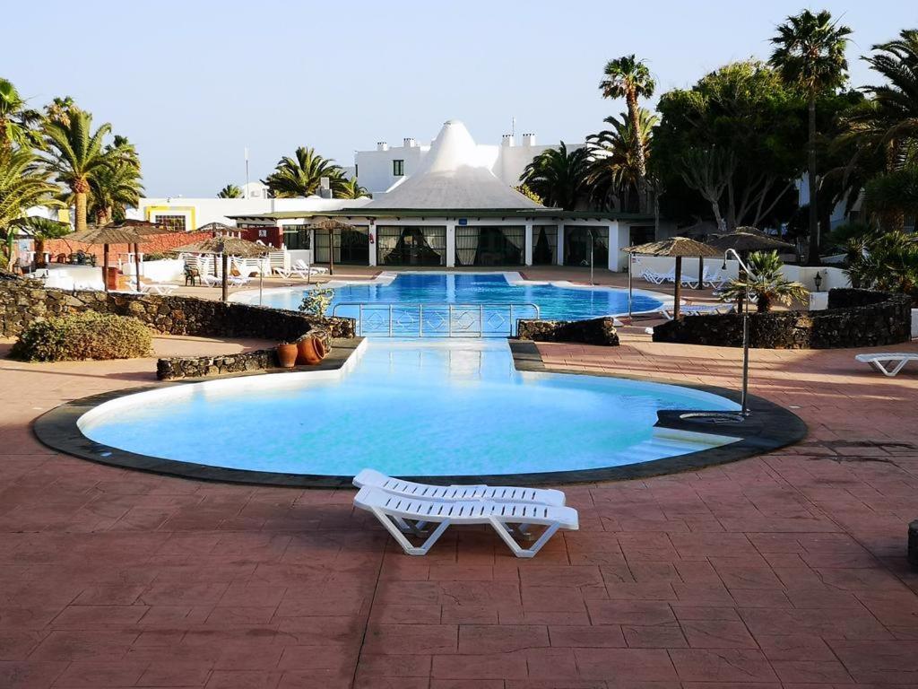 Playa Roca Bungalows Costa Teguise Zewnętrze zdjęcie